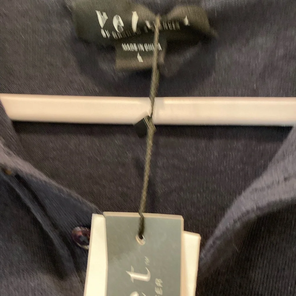 NWT velvet by graham and Spencer men’s shirt